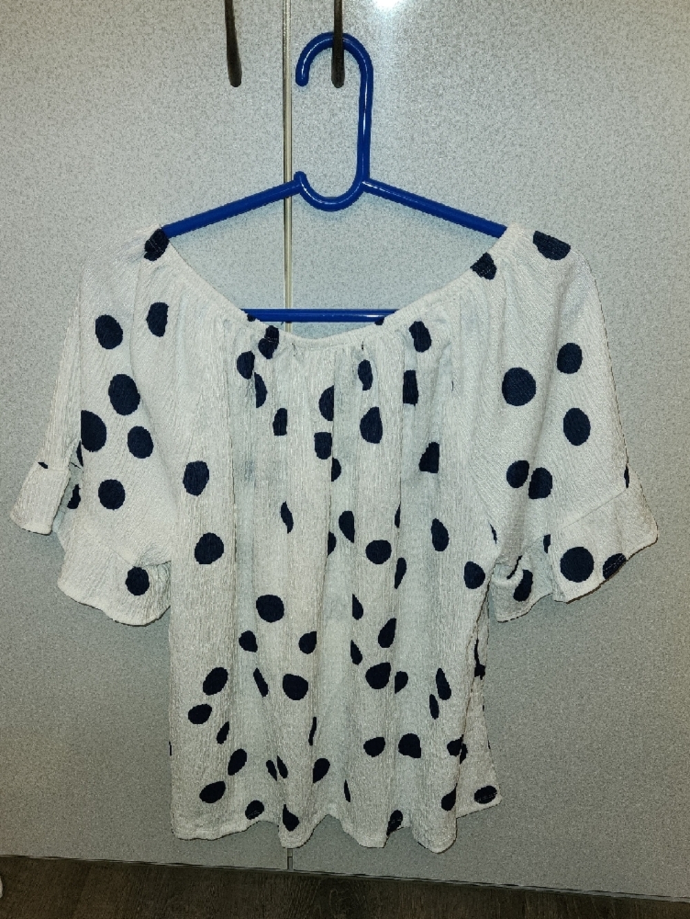 Polka Dot Off-Shoulder Blouse in White with Navy Dots - Picture 3 of 4